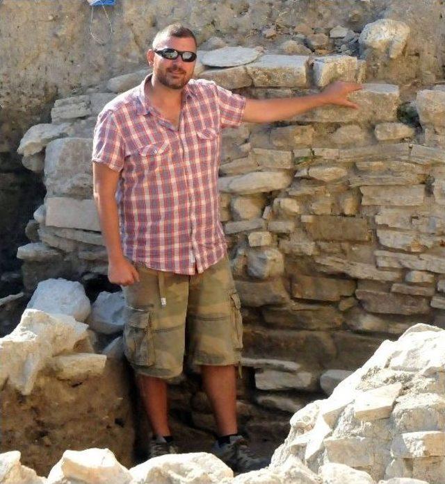 Çeşme’de Bağlararası Kazısı Tarihe Işık Tutacak 2