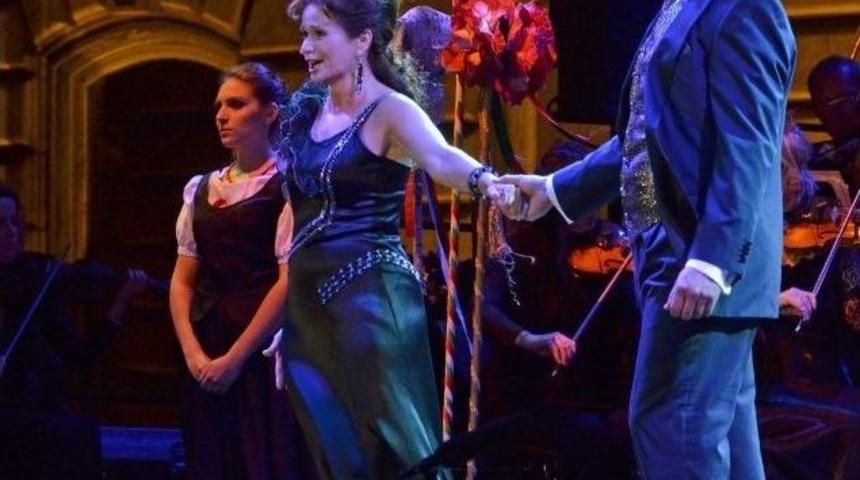 En Se&ccedil;kin Operet Konseri Aspendos&rsquo;ta