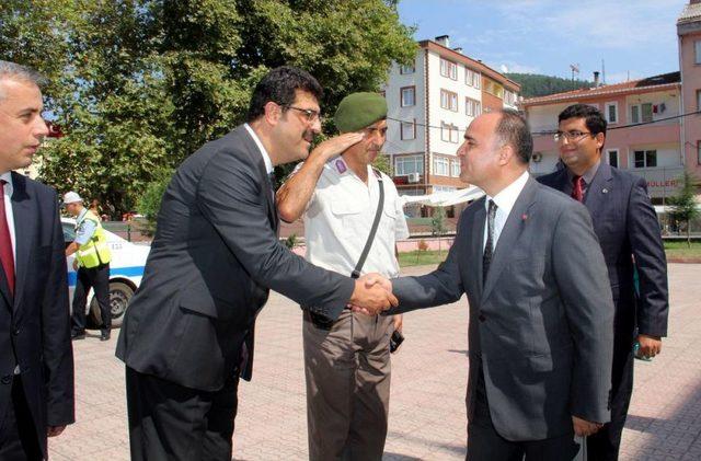 Vali Günaydın Bozkurt Ilçesini Ziyaret Etti