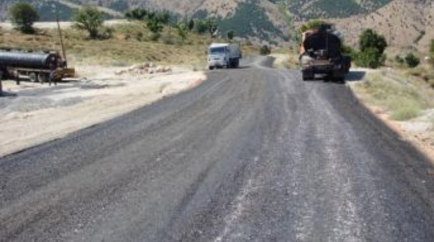 &Ccedil;ıldır&rsquo;da Yollar Asfaltlandı