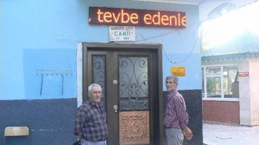 Bardak&ccedil;ı Mahallesindeki Camiye Işıklı Pano&rlm;