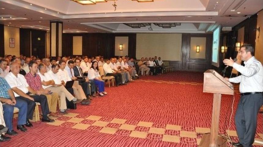 Ak Parti, Muhtarları Tedaş Yetkilileriyle Buluşturdu