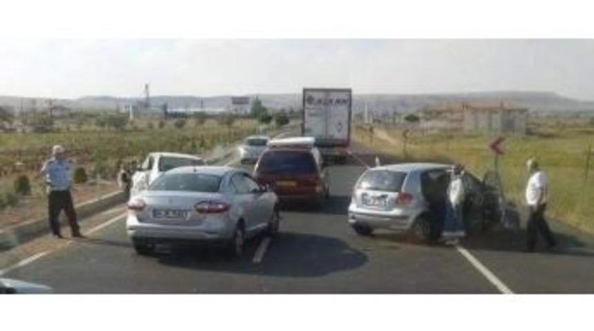 Kazada Yaralananlar Hastanelerde Tedavi Altına Alındı