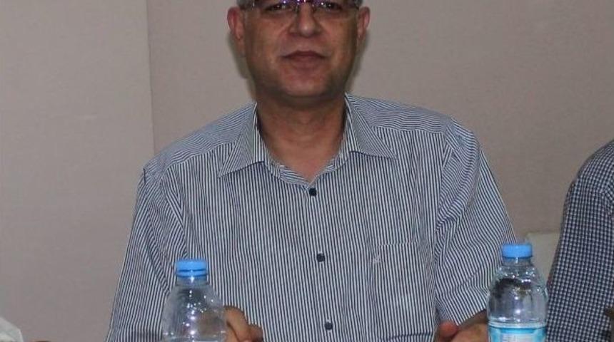 Hakkari&rsquo;de 25 Yıllık Memura Veda Yemeği