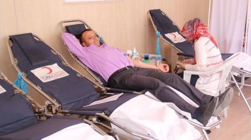 Kan Toplama Aracı Çıldır’da