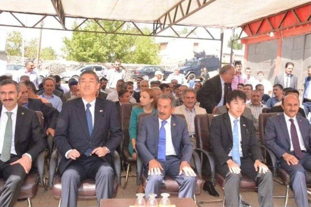 Japon B&uuml;y&uuml;kel&ccedil;i Ağrı&rsquo;da A&ccedil;ılışa Katıldı