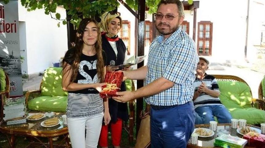 Hızlı Okuma Yarışması &Ouml;d&uuml;lleri Verildi