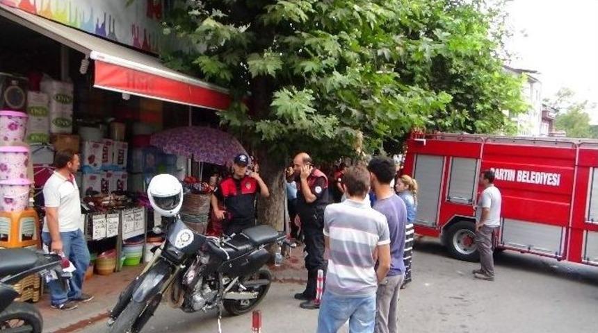 Yangını S&ouml;nd&uuml;rmek İsterken Dumandan Zehirlendi