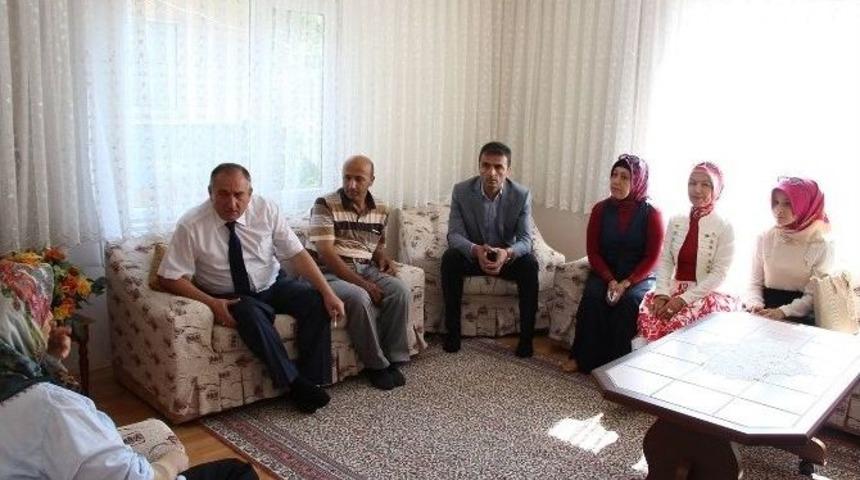 Başkan Yılmaz&rsquo;dan Hasta Ve Yeni Doğan Bebek Ziyareti