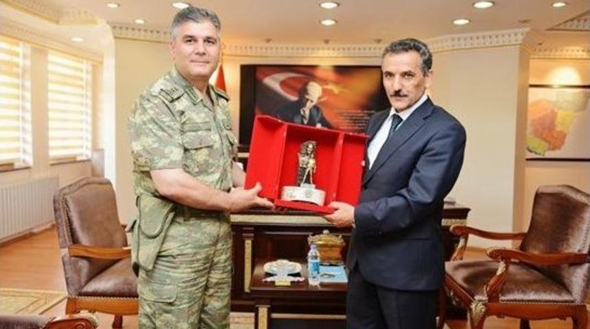Jandarma B&ouml;lge Komutanı &Ccedil;ardak&ccedil;ı&rsquo;dan Vali Kaymak&rsquo;a Ziyaret