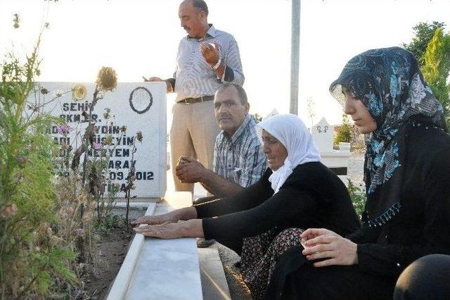 (özel Haber) Şehit Er Mezarı Başında Anıldı