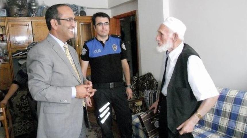 Polislerden &ldquo;kahraman Dede&rdquo;ye Ziyaret