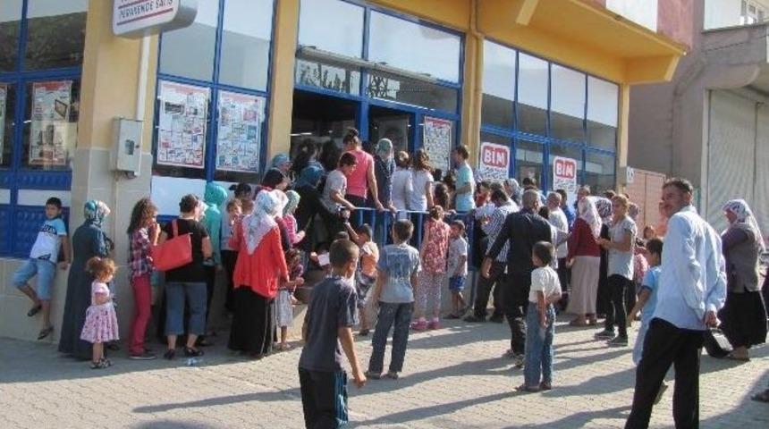 Ucuz Kırtasiyeye Yoğun İlgi