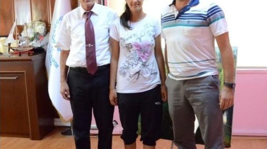 Adanalı &Ouml;zel Sporcu Nevriye G&uuml;ng&ouml;r Milli Takım Kampına &Ccedil;ağrıldı