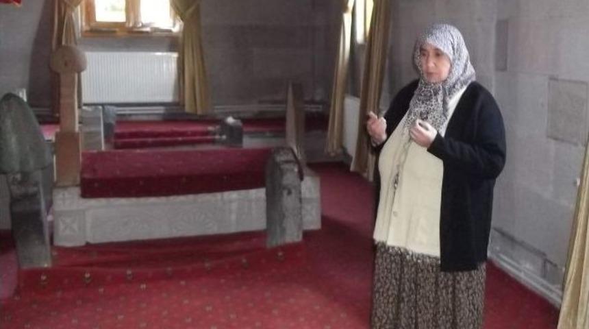 Ebul Hasan-ı Harakani T&uuml;rbesi Ziyaret&ccedil;i Akınına Uğruyor