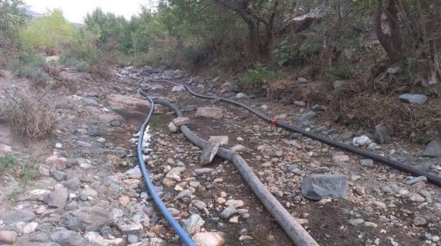 Arıklarda Azalan Sulama Suyu Borulara &Ccedil;ekildi