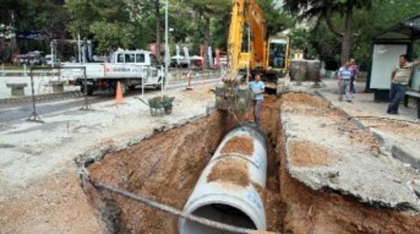 K&ouml;rfez Aşağı Hereke Yağmursuyu Hattına Kavuşuyor