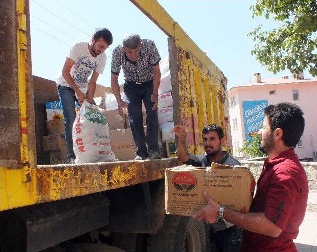 Çukurca’dan Şengalli Mültecilere Yardım