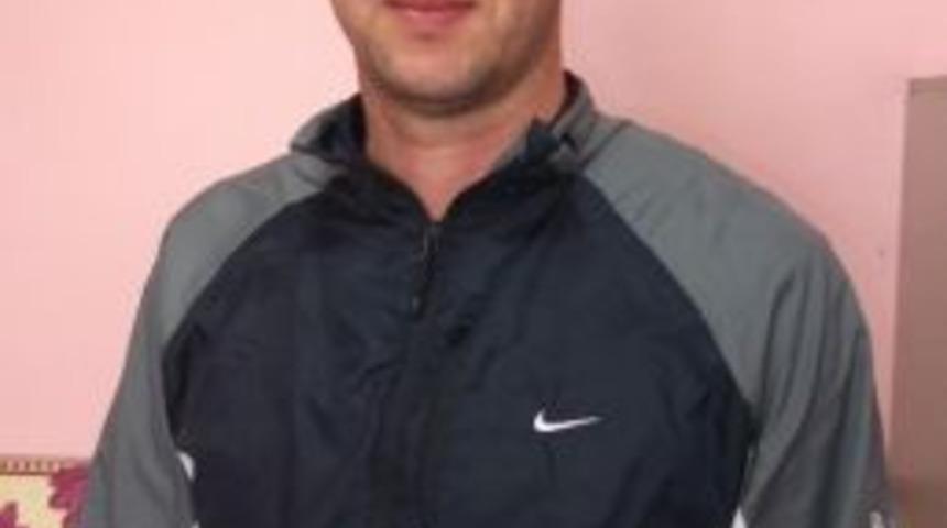 D&uuml;zceli Karateciler Madalya Peşinde