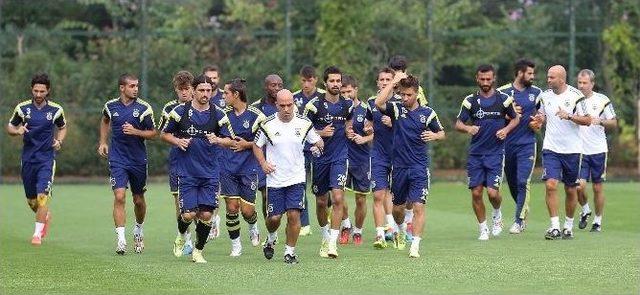 Fenerbahçe, Trabzonspor Hazırlıklarını Sürdürüyor