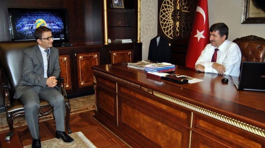 AA Trabzon B&ouml;lge M&uuml;d&uuml;r&uuml; Paksoy'dan Vali &Ouml;z'e Ziyaret