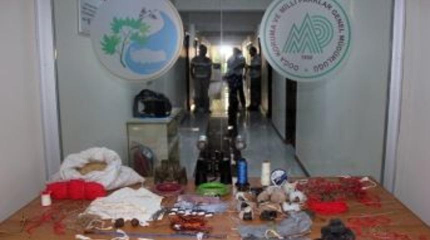G&uuml;m&uuml;şhane&rsquo;de Şahin Avcıları Kıskıvrak Yakalandı