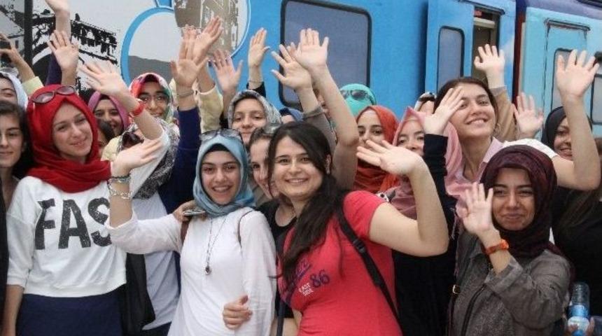 "gen&ccedil; Kaşifler Treni"nin İkinci Kafilesi Yola &Ccedil;ıktı