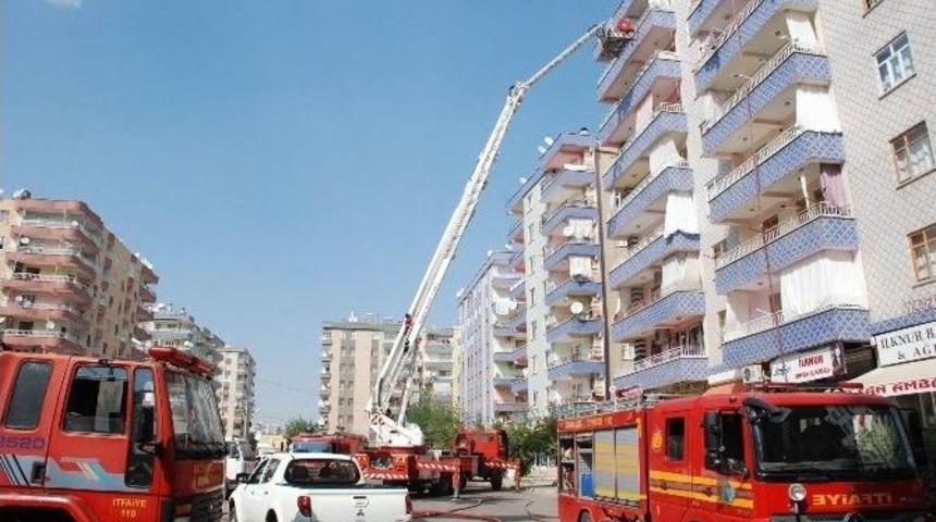 7 Kişilik Ailenin Evi Yangında K&uuml;l Oldu