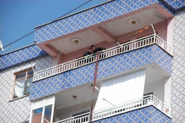 7 Kişilik Ailenin Evi Yangında K&uuml;l Oldu 1