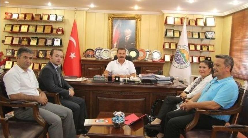 Toroslar Belediyesi&rsquo;nin, &rsquo;eğitim Ve İstihdam&rsquo; &Ccedil;alışmalarına Tbb&rsquo;den İzleme Ziyareti