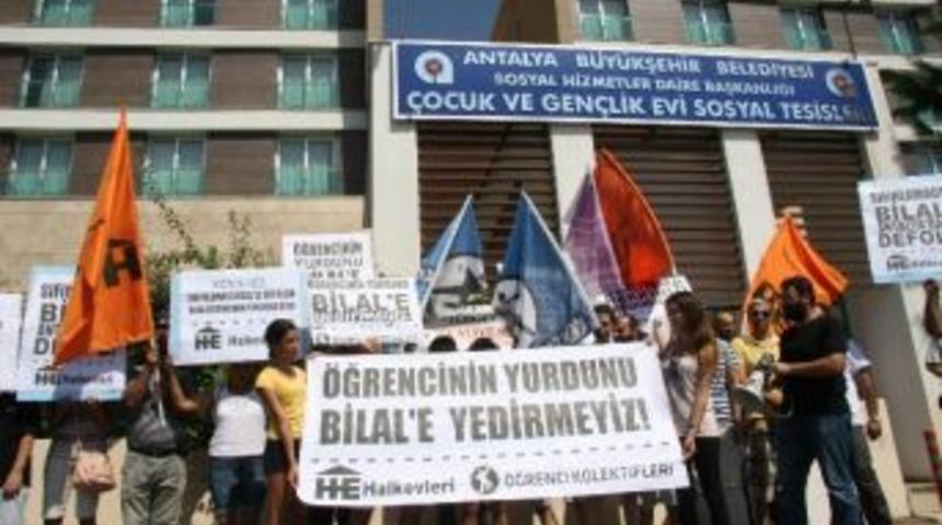 Halkevleri&rsquo;nden T&uuml;rgev Protestosu