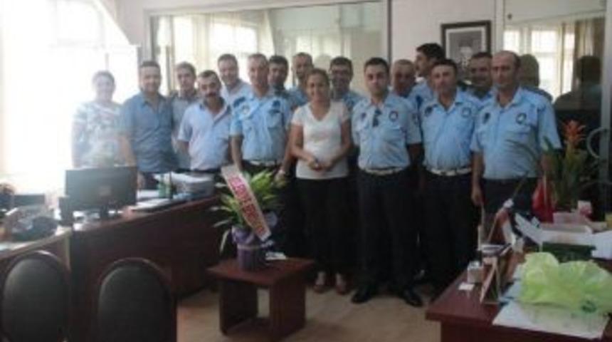 Belediye-iş&rsquo;ten Zabıtaya Kutlama