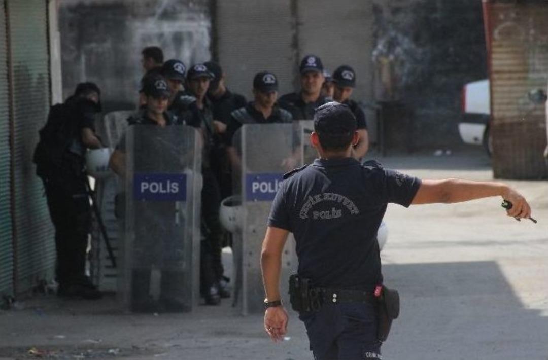 Polis "torbacı"lara G&ouml;z A&ccedil;tırmıyor