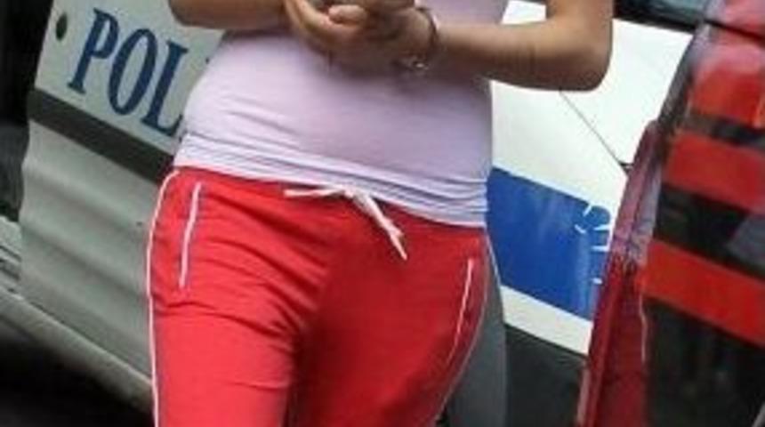 Hırsızlıktan Aranan Gen&ccedil; Kız Yakalandı