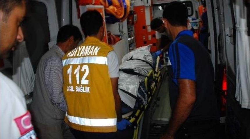 Kamyonet İle Motosiklet &Ccedil;arpıştı: 2 &Ouml;l&uuml;