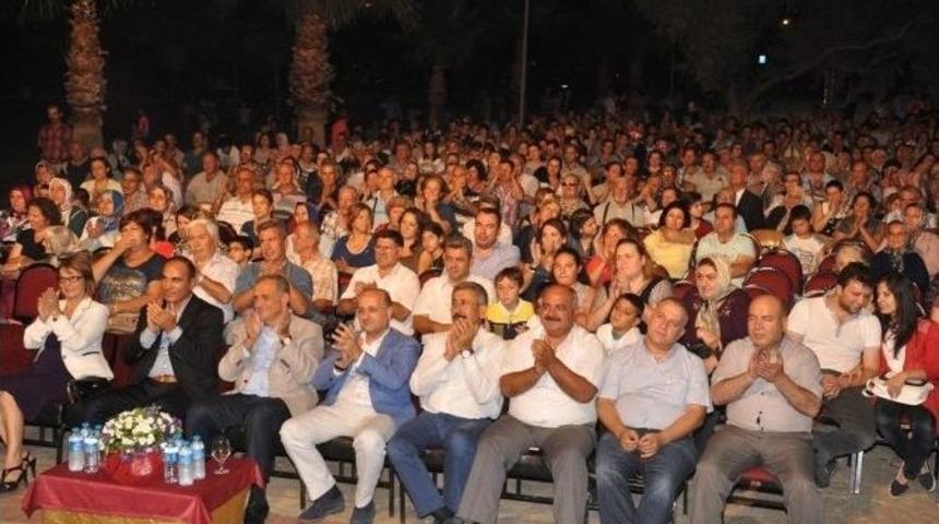 Trt İzmir Radyosu Sanat&ccedil;ıları &Ouml;demişlileri Coşturdu