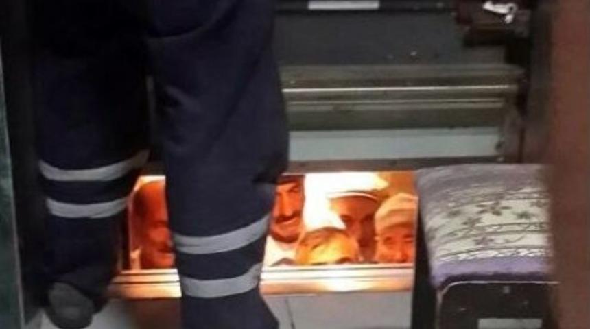 Adliyede Asans&ouml;r Halatı Koptu, 11 Kişi Mahsur Kaldı