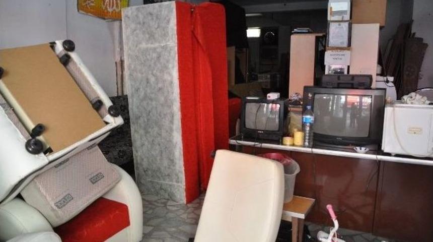 İkinci El Eşya Satıcılarının Y&uuml;z&uuml; G&uuml;l&uuml;yor