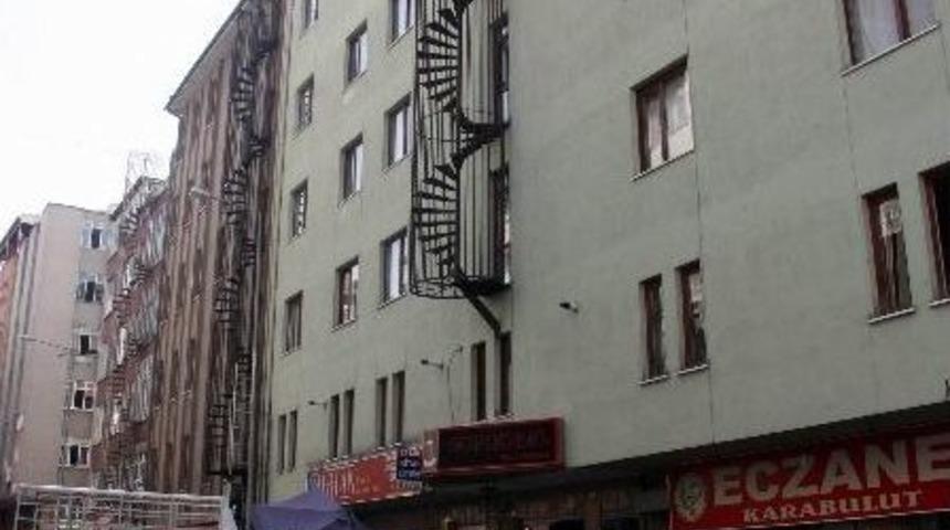(&ouml;zel Haber) Yangın Merdiveni Var, &Ccedil;ıkışı Yok