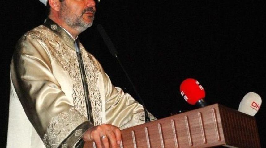 Diyanet İşleri Başkanı G&ouml;rmez, Din G&ouml;revlileri İle Bir Araya Geldi