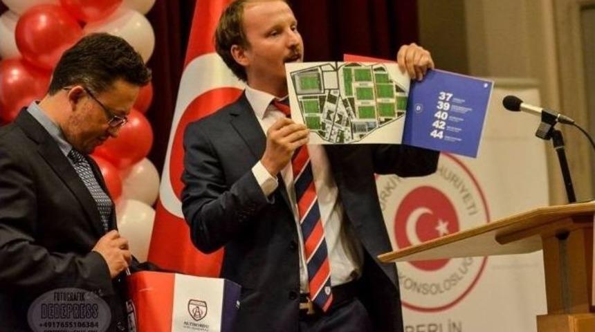 Berlin&rsquo;de T&uuml;rk Gecesi