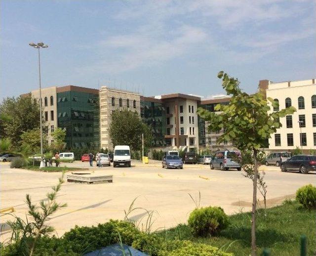 Orhangazi Üniversitesi’nin Ruhsatsız Ek İnşaatı Mühürlendi