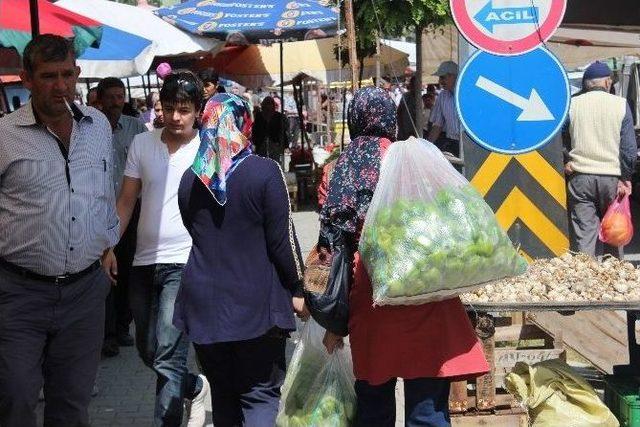 Halkın Y&uuml;zde 87&rsquo;isi Cumartesi Pazarı&rsquo;nın Tekrar A&ccedil;ılmasını İstiyor 1