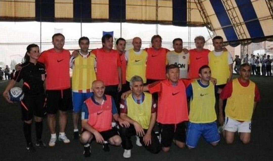 "futbolun Ustaları Geleceğin Yıldızlarıyla Buluşuyor" Projesi