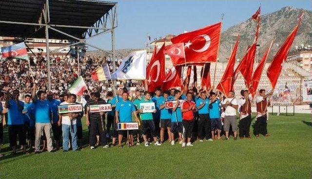 Aba Güreşi Küllerinden Doğuyor