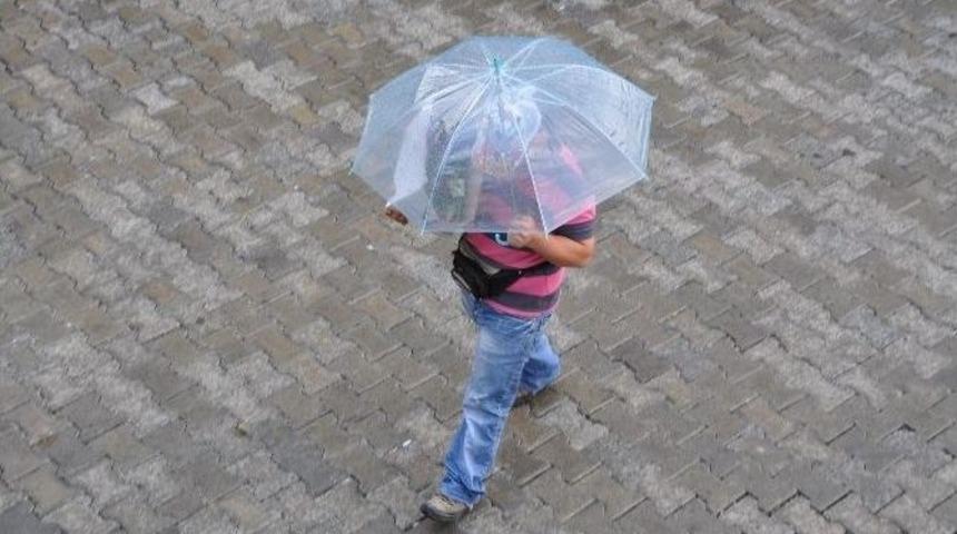 Tekirdağ’da Sağanak Yağış Serinletti