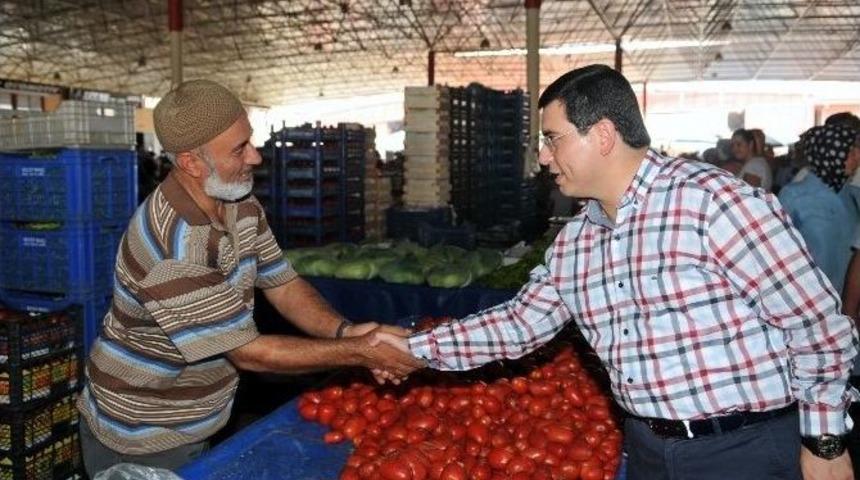 Başkan T&uuml;t&uuml;nc&uuml; Pazarcı Esnafını Ziyaret Etti
