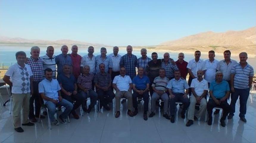 30 Yıl &Ouml;nce Mezun &Ouml;ğrenciler Malatya&rsquo;da Buluştu