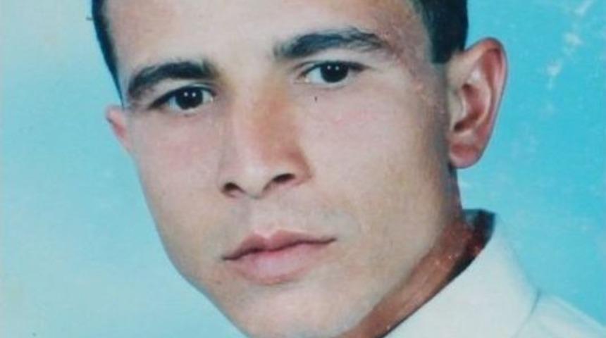 Kuzenini Boğazını Keserek &Ouml;ld&uuml;rd&uuml;