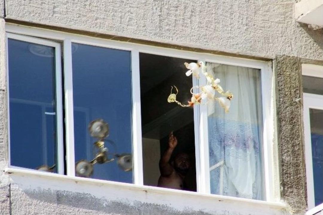 Şizofreni Hastası Şahıs, Eşini Rehin Aldı